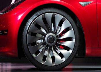 Top Reasons to Upgrade Your Car Wheels: Unleashing the Full Potential of Your Ride